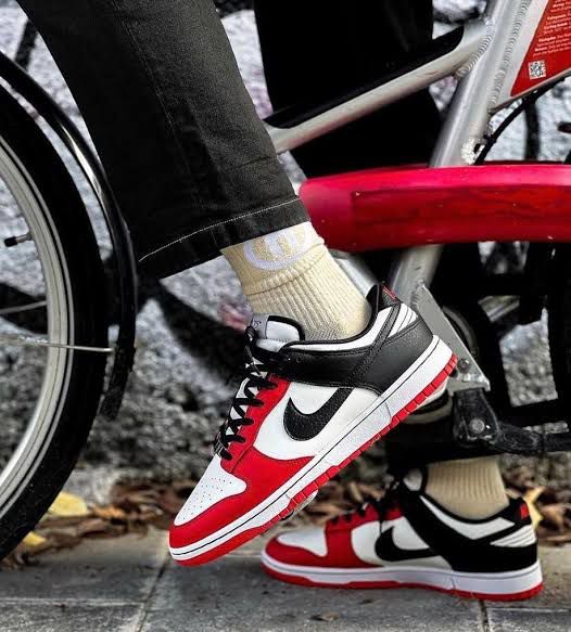 Nike SB Dunk Chicago EMB
