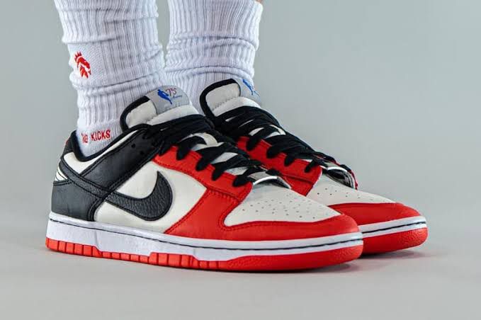 Nike SB Dunk Chicago EMB